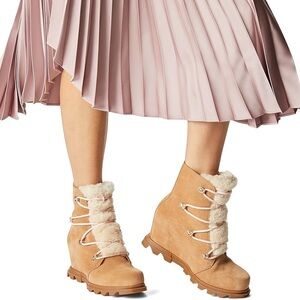 NEW Sorel Joan Wedges